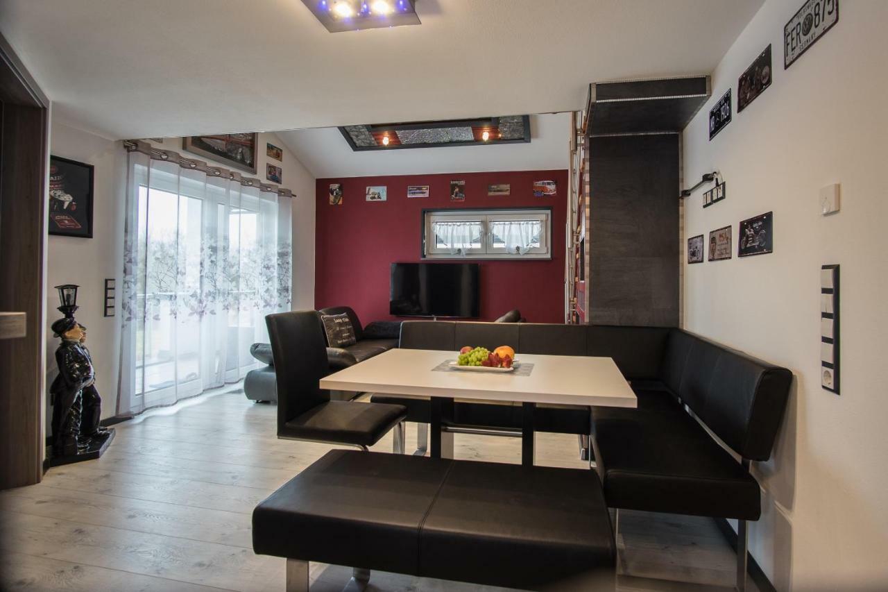 Bodensee-Fewo Modernes & Top-Ausgestattetes Appartement Incl Netflix, Fahrradgarage Ульдинген-Мюльхофен Экстерьер фото